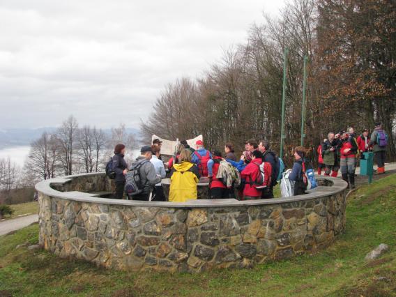 obeležje 15 - poldnevnika 