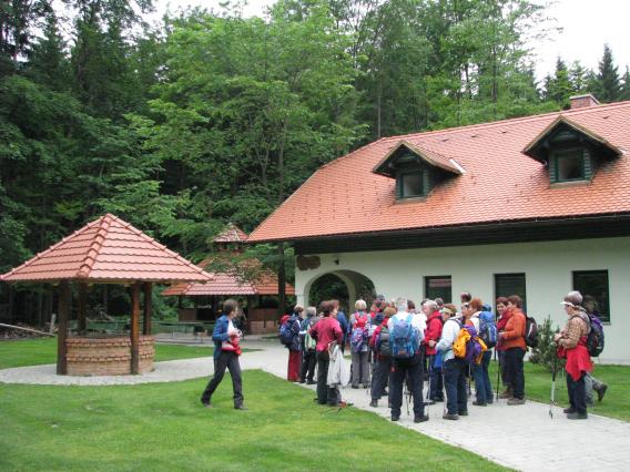lovska koča na Štepihu je rezultat zagnanosti in pridnega dela tamkajšnjih lovcev