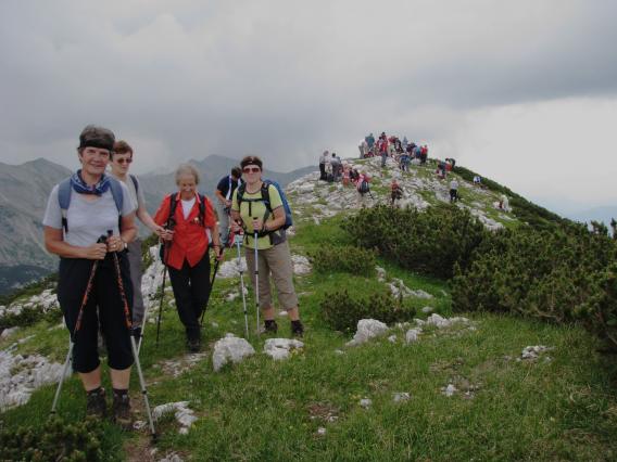 grozeči oblaki in grmenje so 