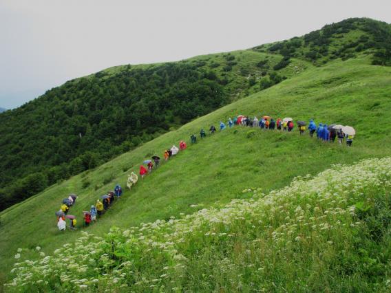 ura vedrenja je bila dovolj in zato smo se odločili za odhod proti planini Razor