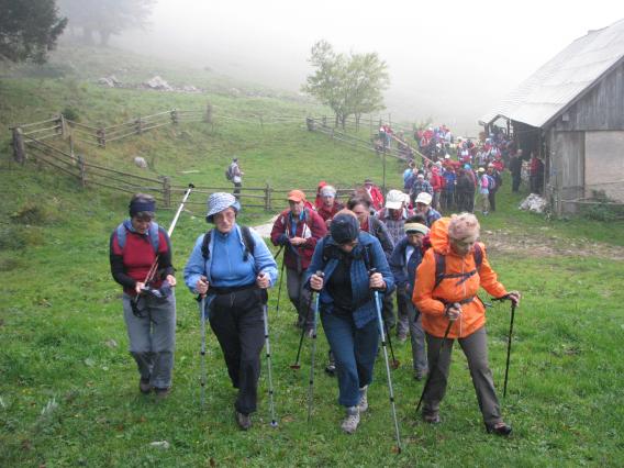 planina Ravni, odeta v meglo