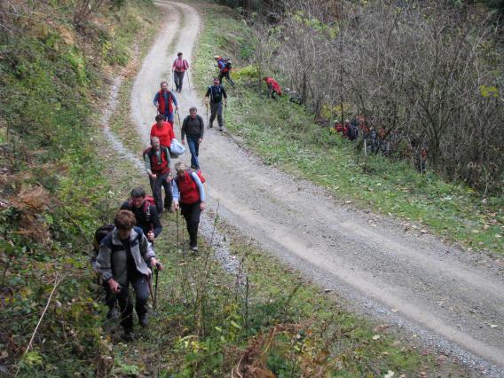vreme je držalo z nami, le vsake toliko nas je malce postrašilo in prisililo k hitrejšemu tempu hoje
