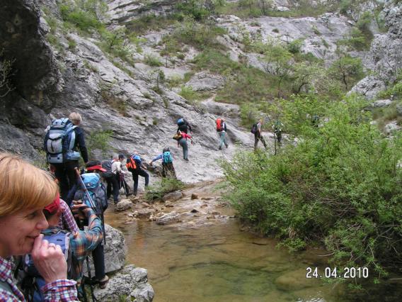 ob nepazljivosti bi bilo kopanje nizbežno