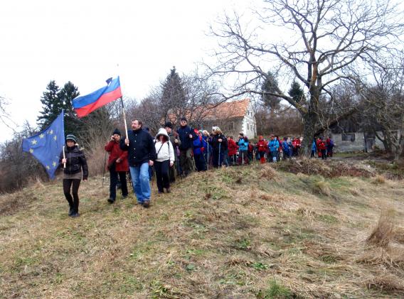 po kratkem postanku nadaljujemo s potjo