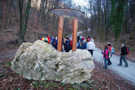 Veliki vrh je s svojim 701 metrom najvišji v pogorju Orlice 