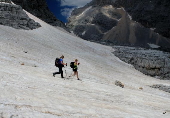 ženski del ekipe je spust do bivaka IV izkoristil za pripravo na zimsko sezono