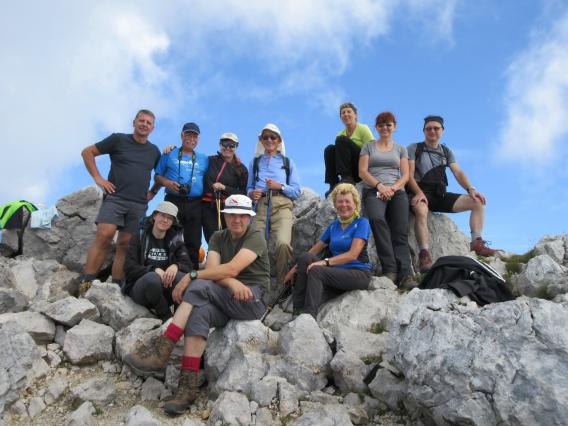 skupinska vseh udeležencev na vrhu Stola